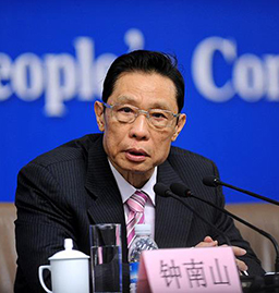 臺(tái)上壁掛一體凈食機(jī)，為您解決健康食物的問(wèn)題